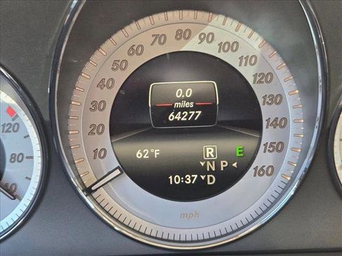 Used 2015 Mercedes-Benz GLK 350 4MATIC image 10