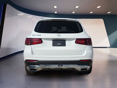 Used 2022 Mercedes-Benz GLC 300 image 4