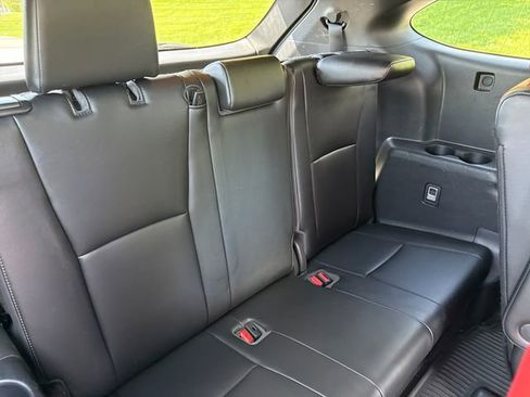 Used 2021 Toyota Highlander XSE AWD/4WD image 16