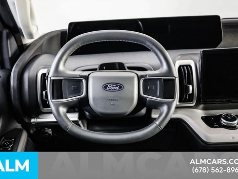 Used 2025 Ford Expedition Max Active AWD/4WD image 28
