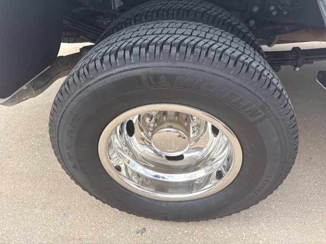 Used 2025 Ford F350 XLT w/ FX4 Off-Road Package AWD/4WD image 15