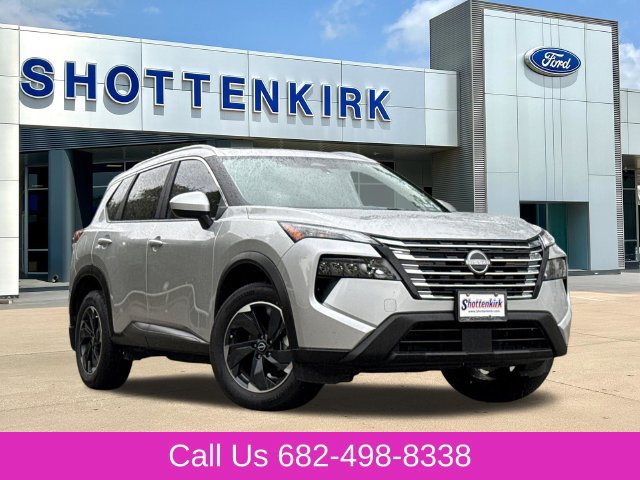 Used 2024 Nissan Rogue SV w/ SV Premium Package FWD image 1