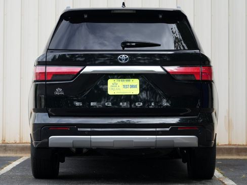 Used 2023 Toyota Sequoia Capstone AWD/4WD image 11