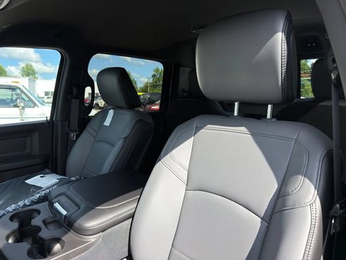 Used 2025 RAM 2500 Tradesman w/ Safety Group AWD/4WD image 5