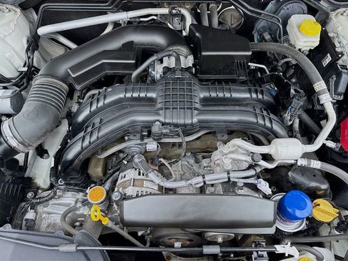 Used 2024 Subaru Crosstrek 2.0i image 27