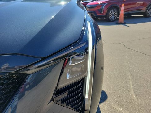 New 2026 Cadillac CT5 V image 9