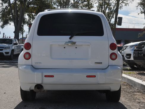 Used 2010 Chevrolet HHR LS image 13