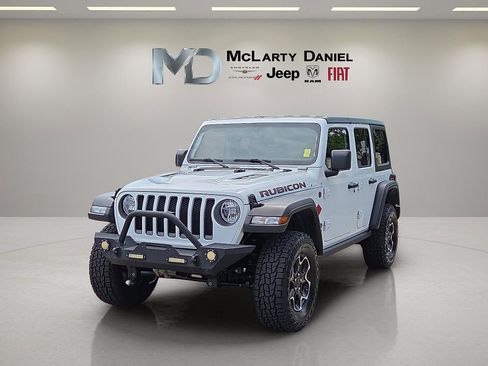 Used 2023 Jeep Wrangler Unlimited Rubicon AWD/4WD image 2