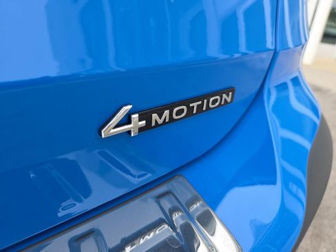 New 2026 Volkswagen Taos SE AWD/4WD image 14