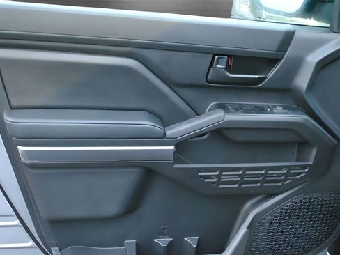 New 2026 Toyota Tacoma SR5 image 5