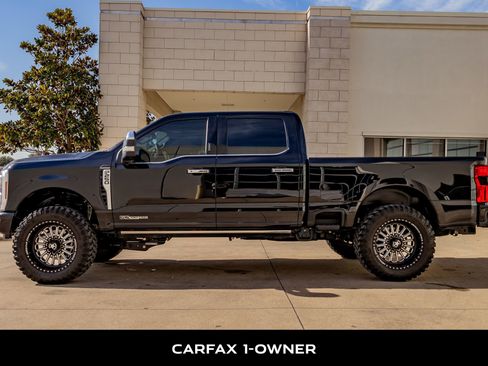 Used 2024 Ford F250 Platinum image 5