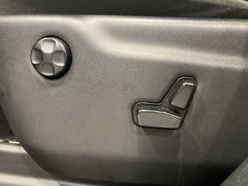 Used 2023 Dodge Durango GT image 12