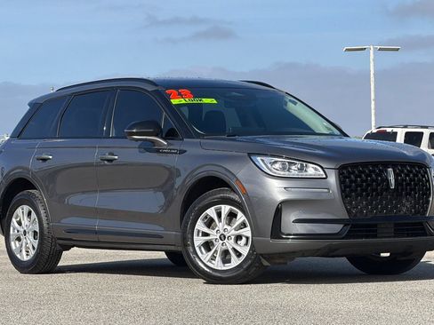 Used 2023 Lincoln Corsair Reserve w/ Equipment Group 201A AWD/4WD image 2