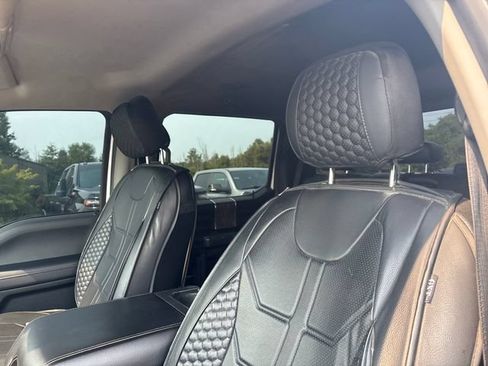 Used 2017 Ford F250 Lariat w/ Lariat Value Package AWD/4WD image 9