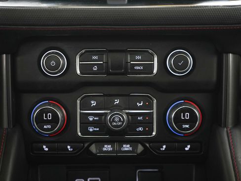 Used 2023 Chevrolet Tahoe RST w/ Luxury Package AWD/4WD image 17