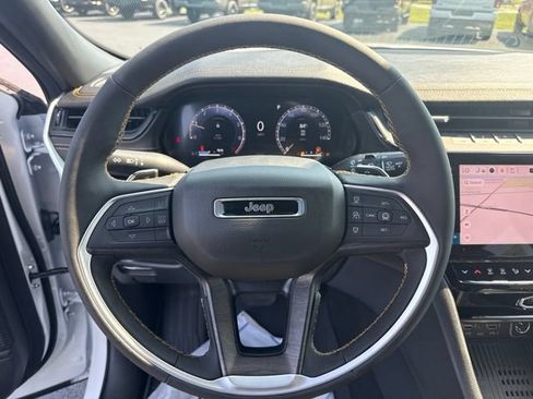 New 2026 Jeep Grand Cherokee L Limited AWD/4WD image 16