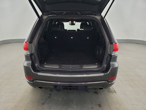 Used 2019 Jeep Grand Cherokee Overland AWD/4WD image 29