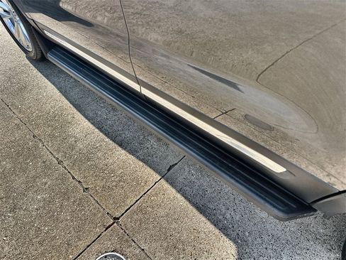 Used 2018 Ford Explorer Limited w/ Equipment Group 301A image 13