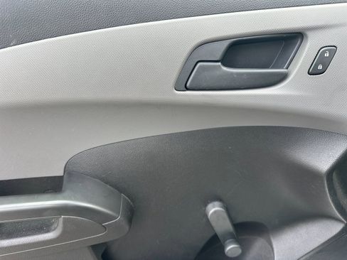 Used 2018 Chevrolet Sonic LS image 10
