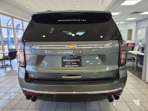 Used 2023 Chevrolet Tahoe Premier AWD/4WD image 31