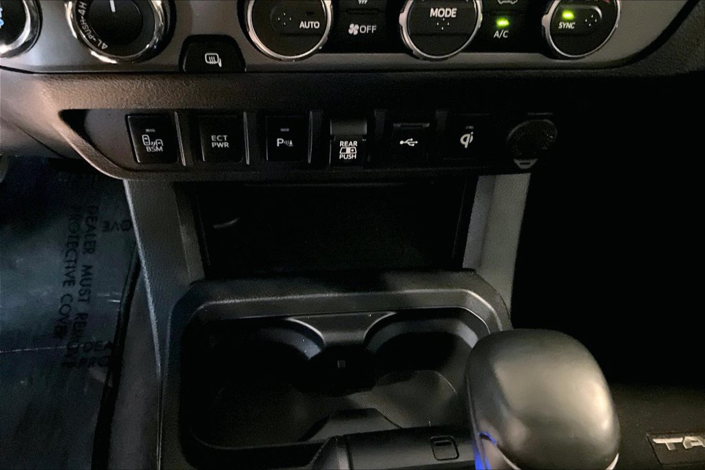Used 2020 Toyota Tacoma TRD Sport w/ Advanced Technology Package AWD/4WD image 11