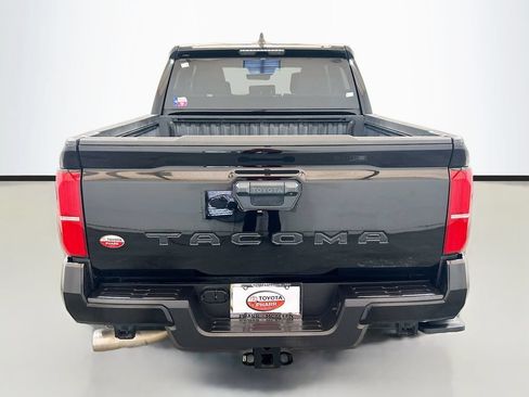 Used 2025 Toyota Tacoma TRD Sport RWD image 5