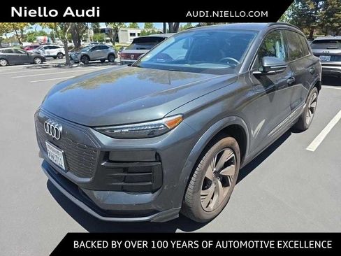 Used 2025 Audi Q6 e-tron Premium Plus w/ Premium Plus AWD/4WD image 1