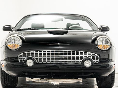 Used 2003 Ford Thunderbird image 4
