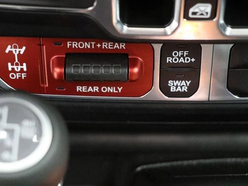 Used 2024 Jeep Wrangler Unlimited Rubicon 4xe image 27