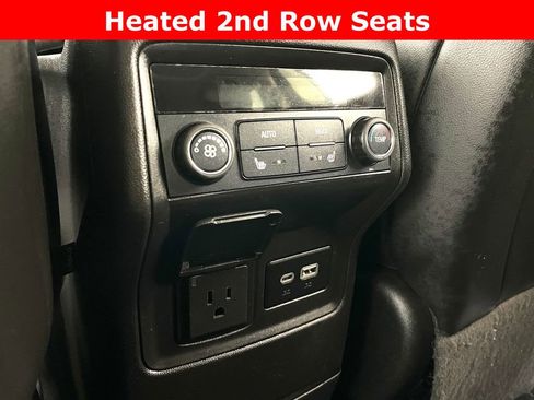 Certified 2021 GMC Acadia Denali w/ Denali Ultimate Package AWD/4WD image 15
