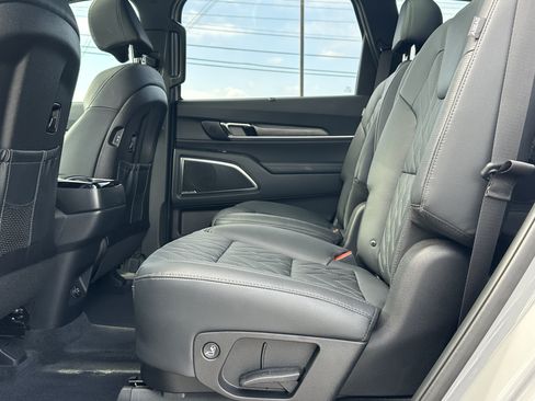 Used 2025 Kia Telluride SX X-Line AWD/4WD image 19