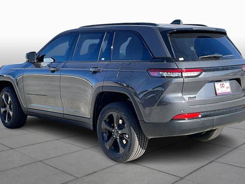 New 2025 Jeep Grand Cherokee Limited w/ Black Appearance Package image 13