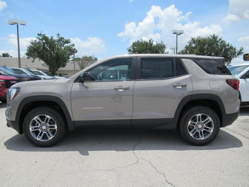 New 2026 GMC Terrain Elevation w/ Technology Package II FWD image 4