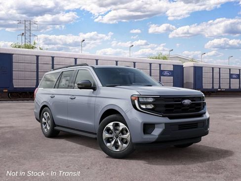 New 2027 Ford Expedition Active AWD/4WD image 4