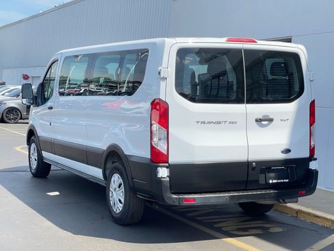 Used 2022 Ford Transit 350 XLT RWD image 5
