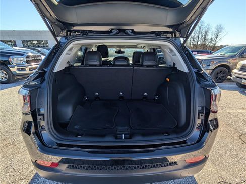 Used 2022 Jeep Compass Limited w/ Sun and Sound Group image 12