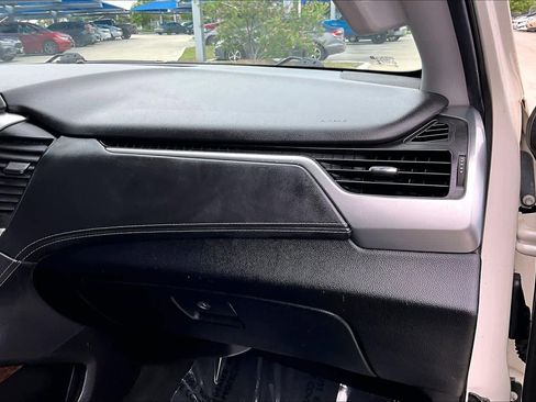 Used 2015 Chevrolet Tahoe LT image 18