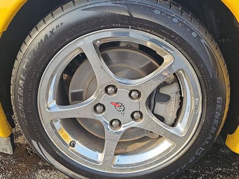 Used 2003 Chevrolet Corvette Convertible w/ Preferred Equipment Group1 image 27