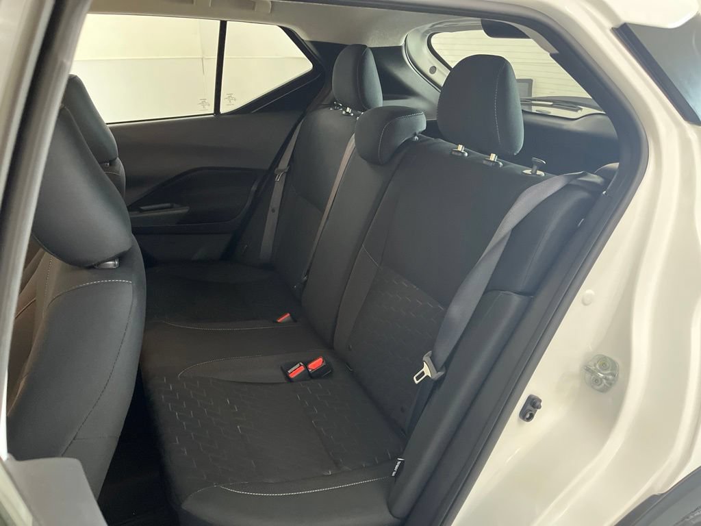 Used 2024 Nissan Kicks SV FWD image 19