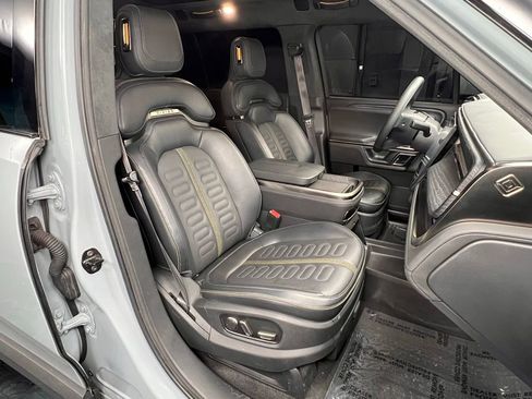 Used 2024 Rivian R1S Adventure image 4