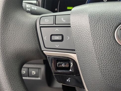 Used 2025 Toyota Camry LE image 25