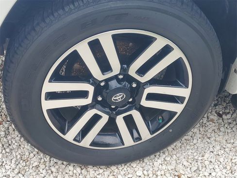 Used 2019 Toyota 4Runner Limited image 4