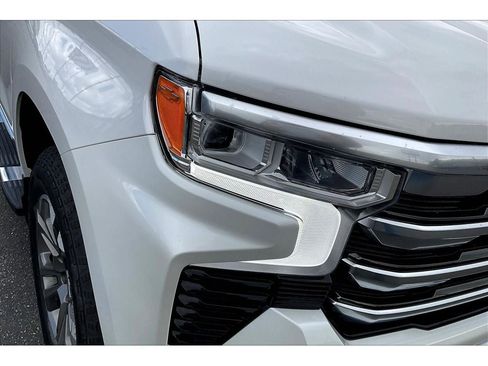 Used 2024 Chevrolet Silverado 1500 High Country AWD/4WD image 29