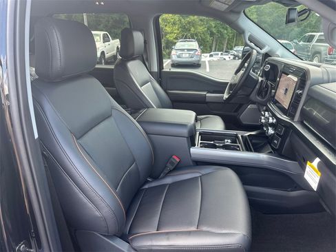 New 2026 Ford F250 Lariat w/ Lariat Premium Package image 13