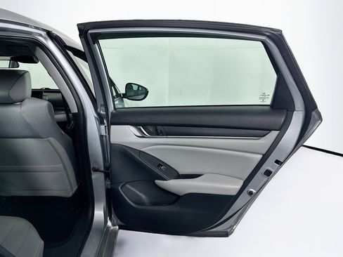 Used 2019 Honda Accord LX image 28