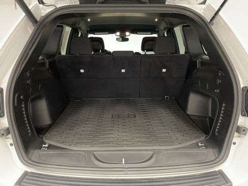 Used 2021 Jeep Grand Cherokee Freedom Edition image 26