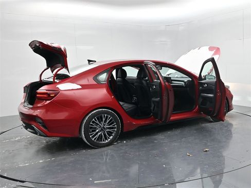 Certified 2024 Kia Forte GT-Line w/ GT-Line Premium Package image 54