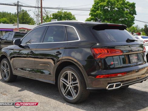 Used 2018 Audi SQ5 Premium Plus w/ Navigation Package AWD/4WD image 5