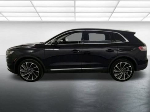 Used 2022 Lincoln Nautilus Reserve w/ Equipment Group 201A image 6