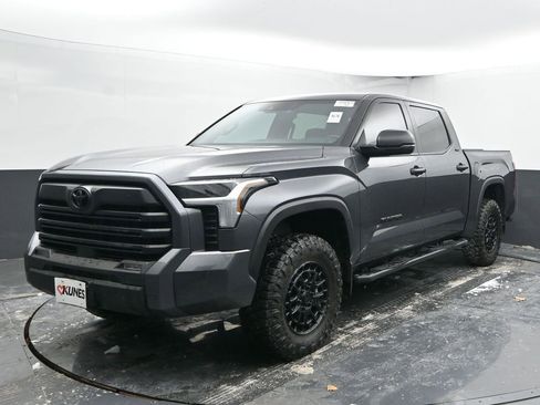 Used 2025 Toyota Tundra SR5 image 5